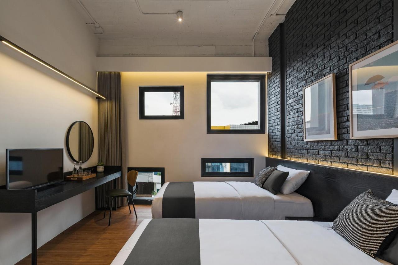 Qub Rooms Semarang Eksteriør bilde
